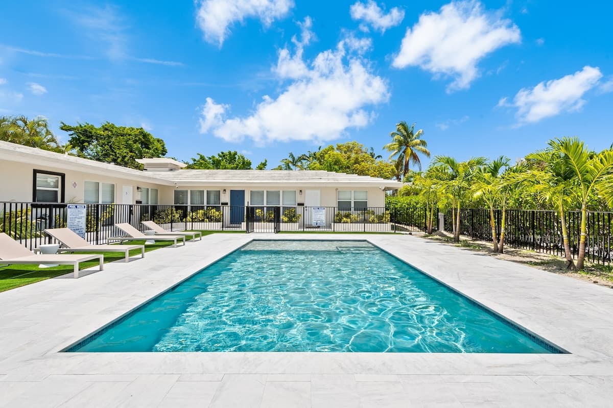 Coral Ridge Suites #1